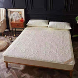 Super Waterproof Quilted Mattress Cover Air-Permeable Bed Protector Pad Cover Queen Mattress Topper Not Including Pillowcase