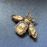 muylinda Vintage Crystal Bee Brooch Insect Collar Pin Bees Brooches For Women Clothes Scarf Clip Rhinestone Brooch Jewelry Gift