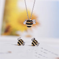 Silver Plated Jewelry Wholesale Korean Fashion Cute Bee Exquisite Creative Female Personality Pendant Necklaces   H274